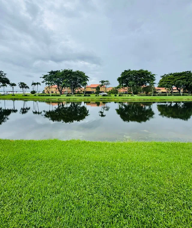  Residence photo 30