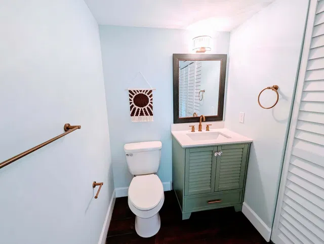  Unit C photo 6
