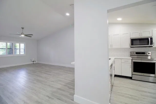  Residence photo 5