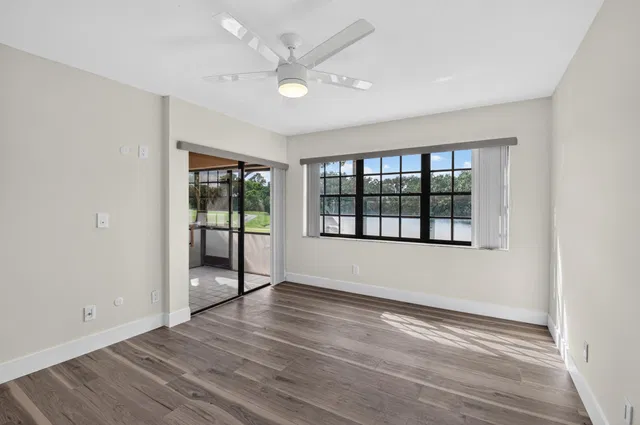 Unit 1201 photo 20