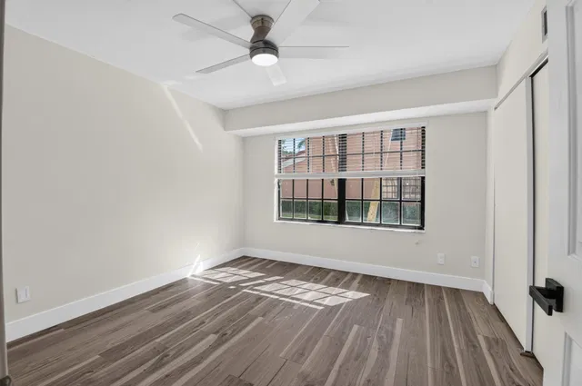 Unit 1201 photo 30