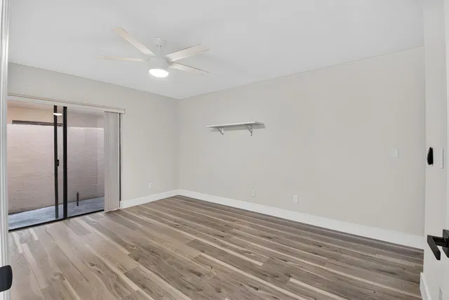 Unit 1201 photo 33