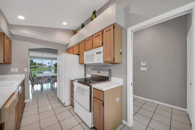 Residence photo 9