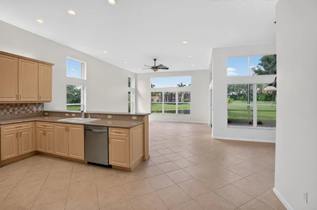 Residence photo 14