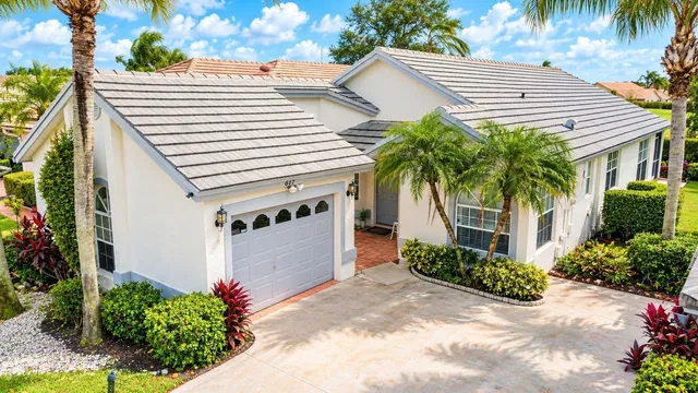 Residence photo 3