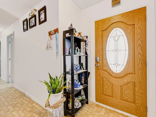 Residence photo 5