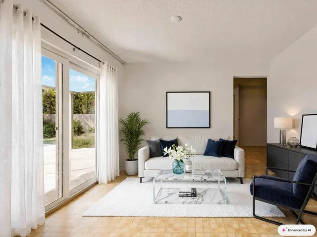 Residence photo 9