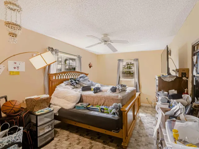 Residence photo 22