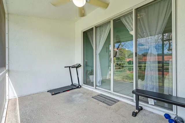 Residence photo 9