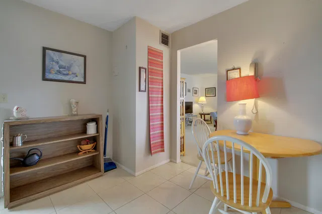  Unit 203 photo 6