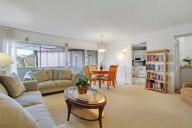  Unit 203 photo 10