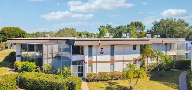  Unit 203 photo 14