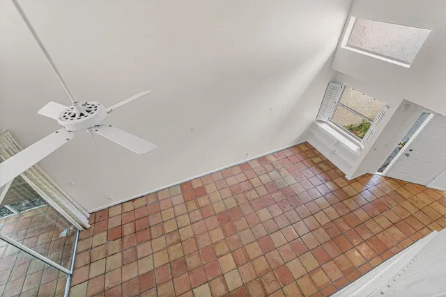  Residence photo 18