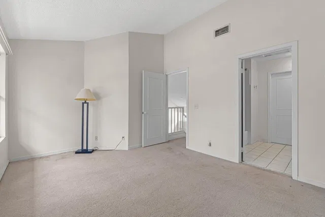  Residence photo 20