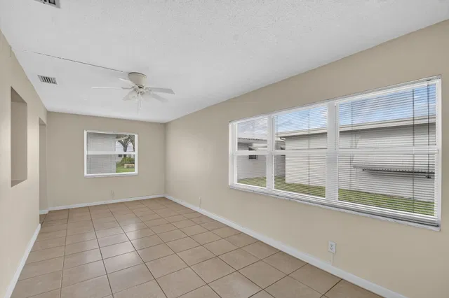  Residence photo 23