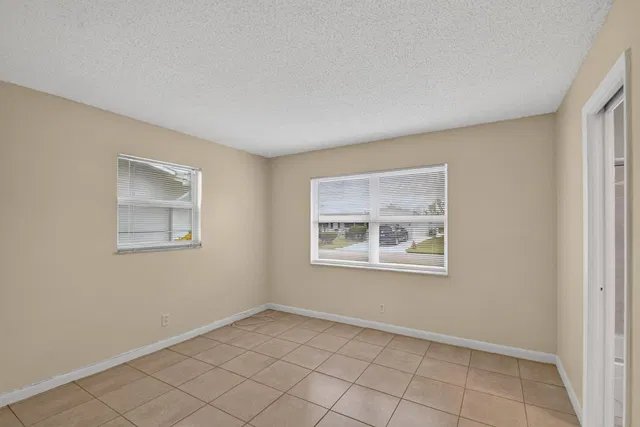  Residence photo 31