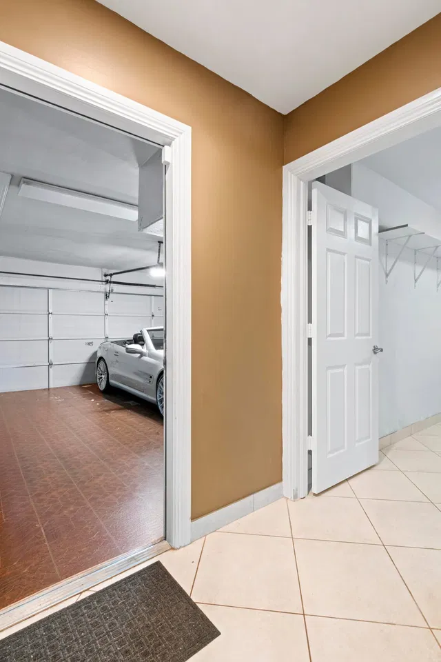 Residence photo 32