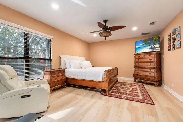  Residence photo 17
