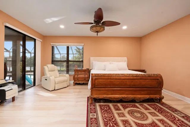  Residence photo 18