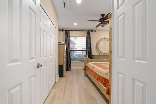  Residence photo 25