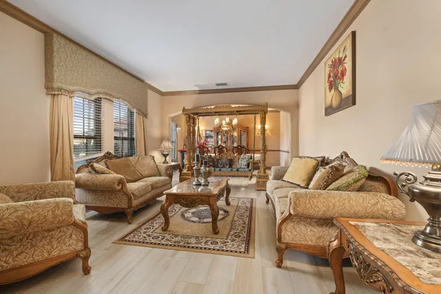  Residence photo 28