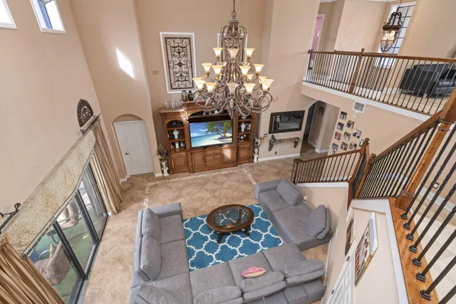  Residence photo 34