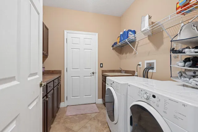  Residence photo 55