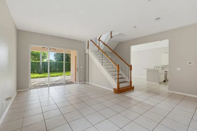 Residence photo 6