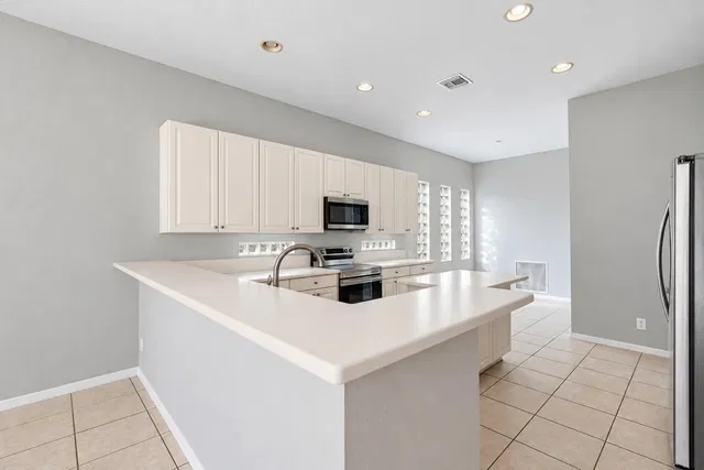 Residence photo 15