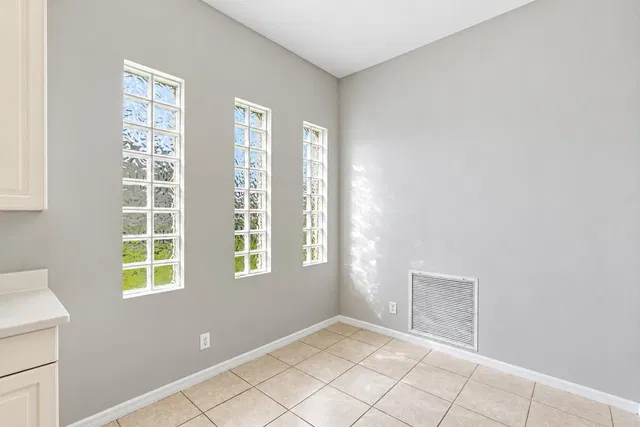 Residence photo 19