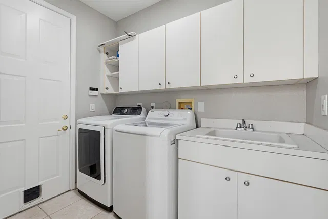 Residence photo 20