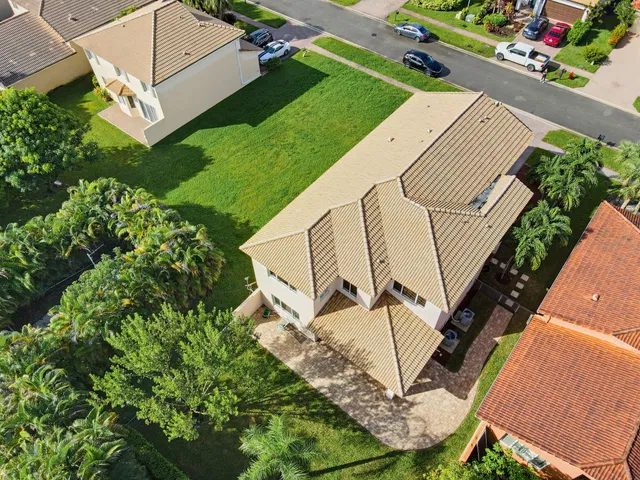 Residence photo 52