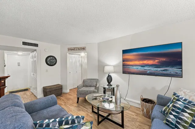  Unit 202 photo 7