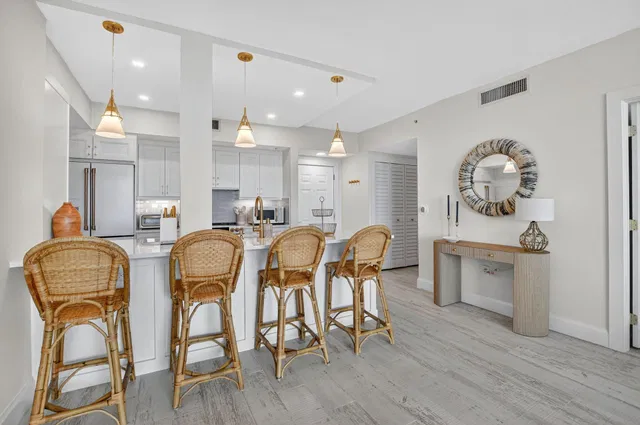 Unit 1204 photo 12