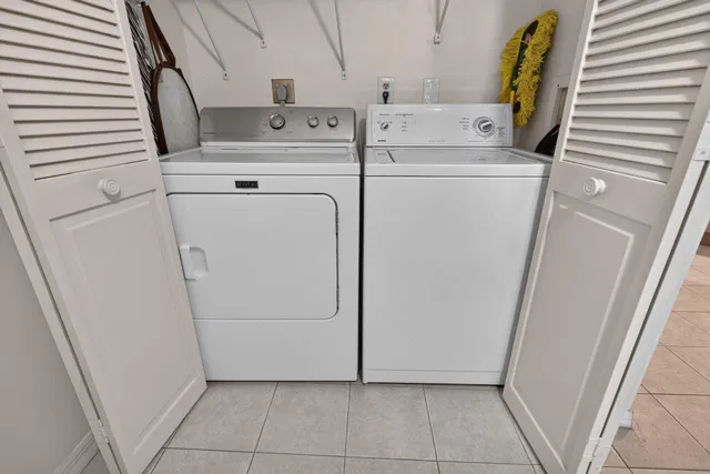 Unit 101 photo 14
