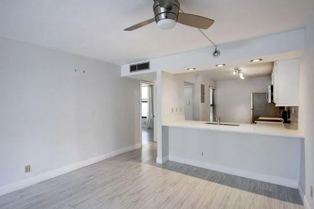 Boca Raton Unit 1040 photo 17