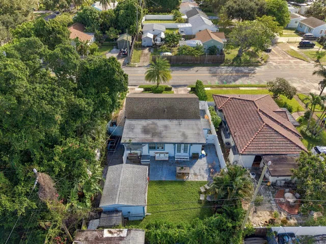 West Palm Beach Residence photo 38
