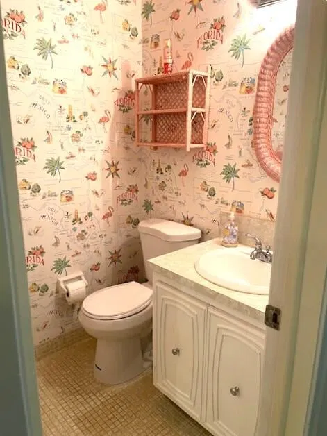 Unit B photo 11