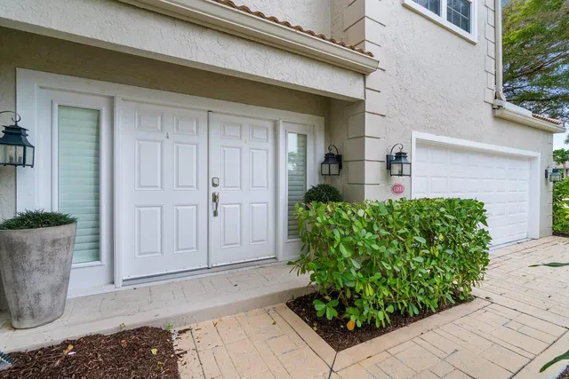  Residence photo 4