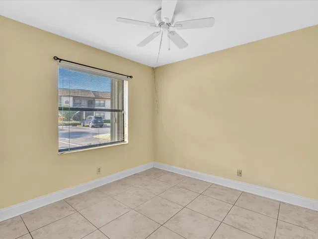 Unit 105 photo 36