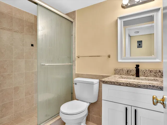 Unit 105 photo 40
