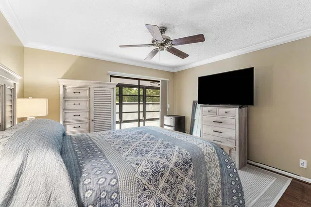  Unit 206 photo 18