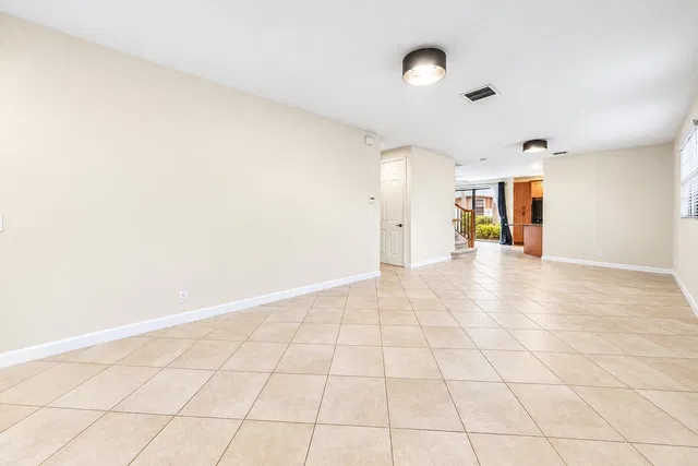  Residence photo 7