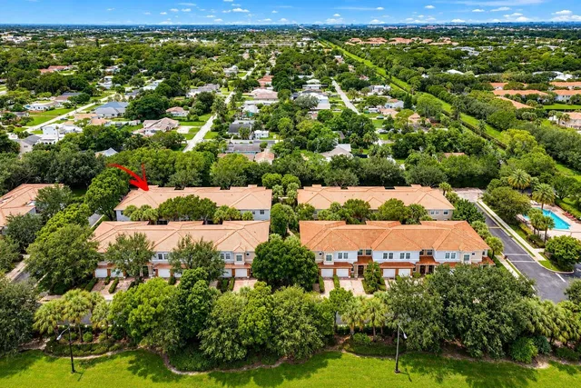  Residence photo 42