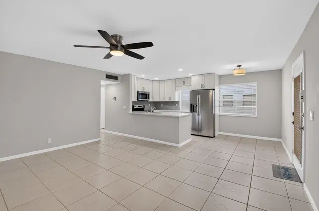 Residence photo 5
