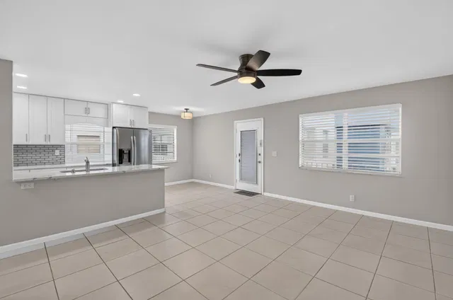 Residence photo 6