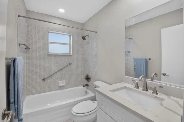 Residence photo 8