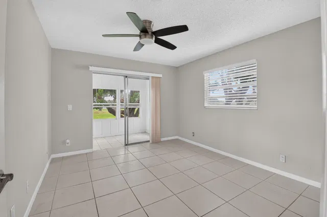 Residence photo 13