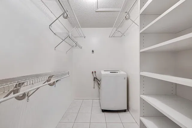  Residence photo 20