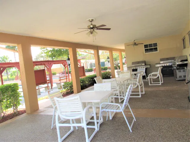  Residence photo 36